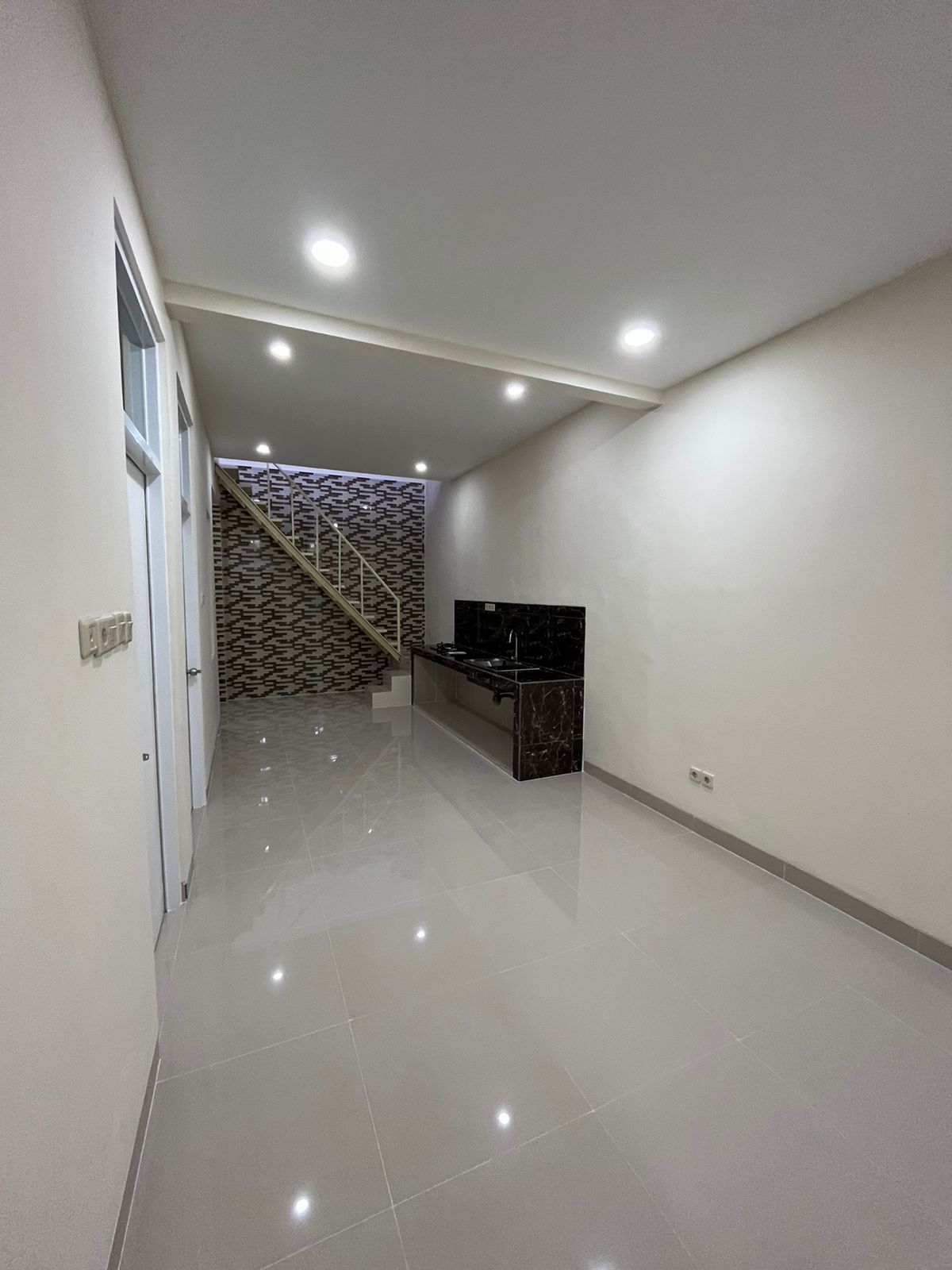 Rumah Dijual di Cluster Taman Simpruk Lippo Cikarang
